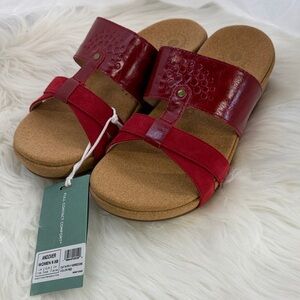 REVITALIGN Women's Vibrant Red Sandals